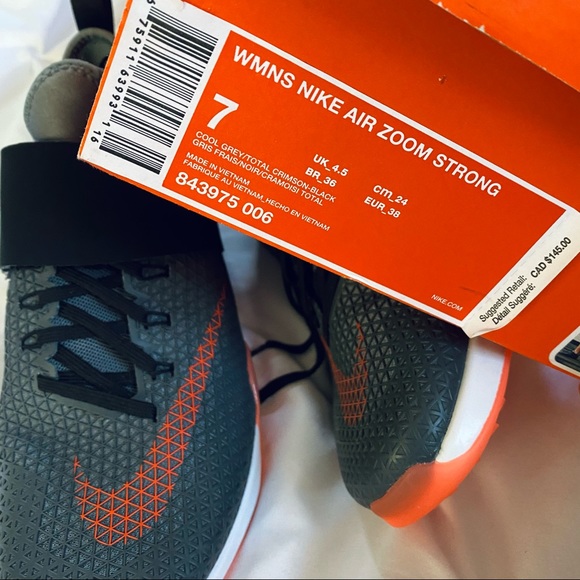 !!SOLD!! Nike Air Zoom Training Shoes, size 7 - Picture 4 of 4